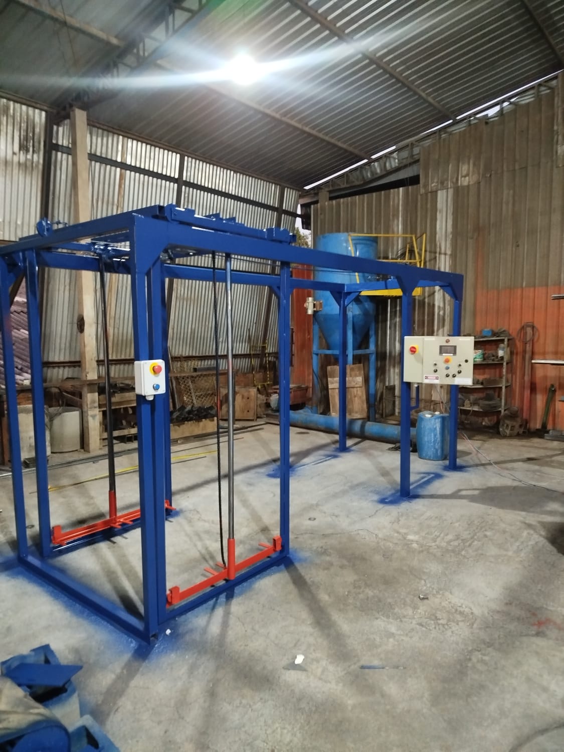 Robô empilhador Vortex Systems em fabricação